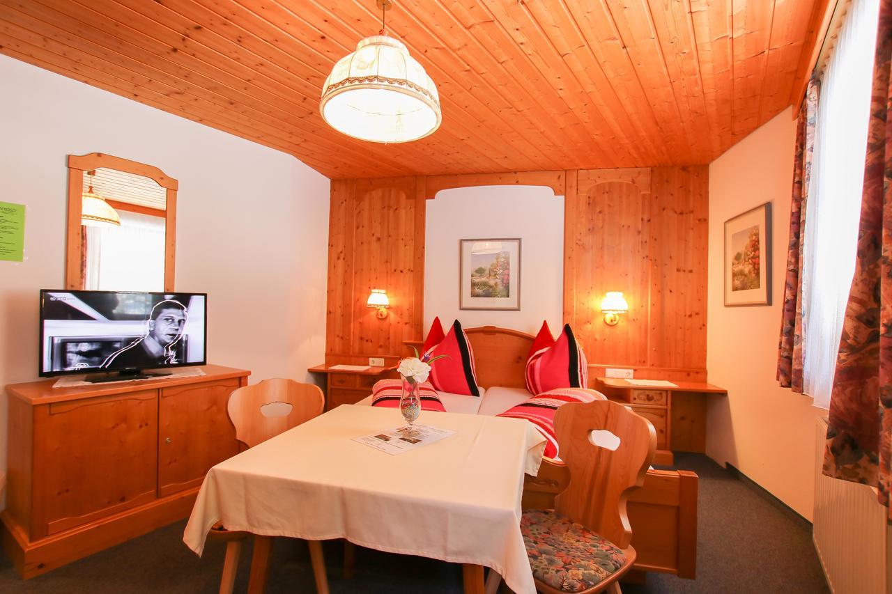 Gasthof-Pension Frohnwies Weissbach bei Lofer Exterior photo