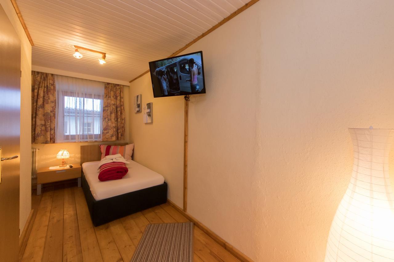 Gasthof-Pension Frohnwies Weissbach bei Lofer Exterior photo